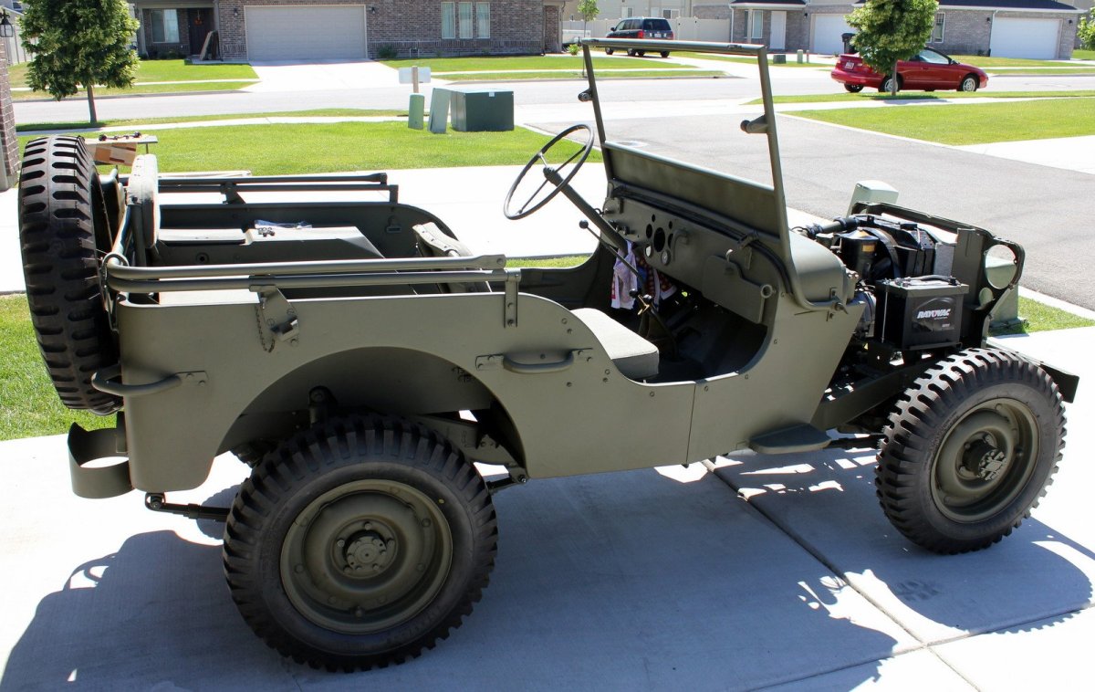 Jeep Willys сбоку