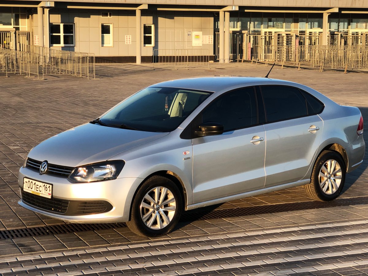 VW Polo sedan 2013