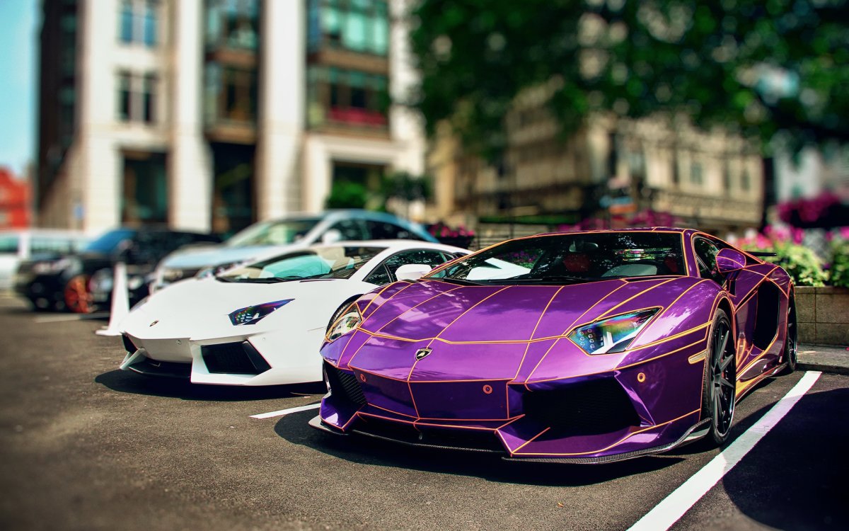 Lamborghini Aventador lp700-4 фиолетовый