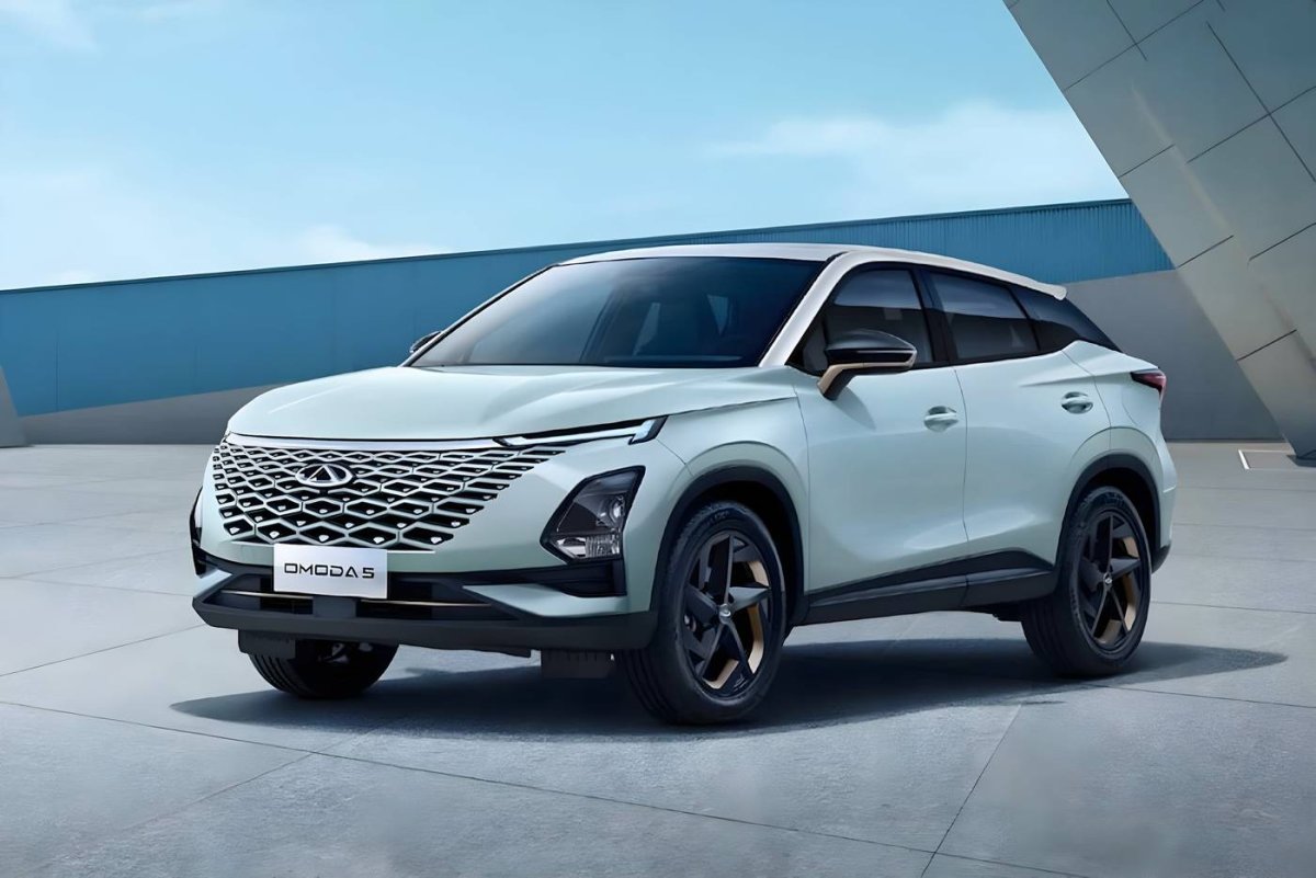 Кроссовер Omoda 5