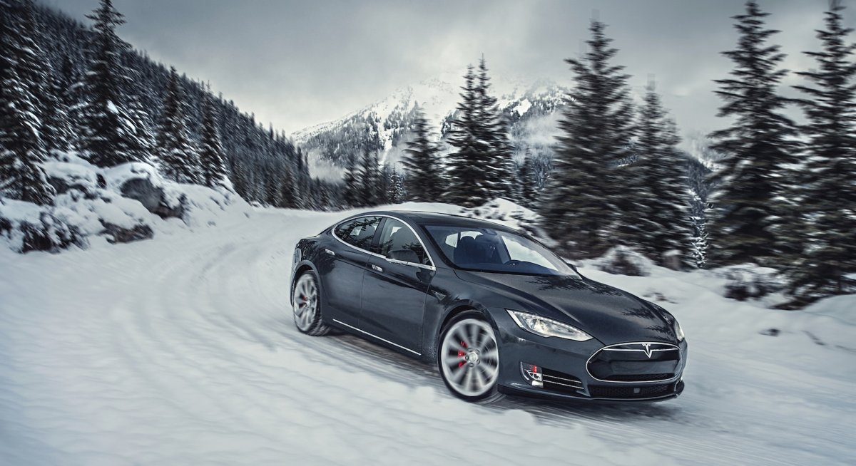 Машины Tesla model x зима