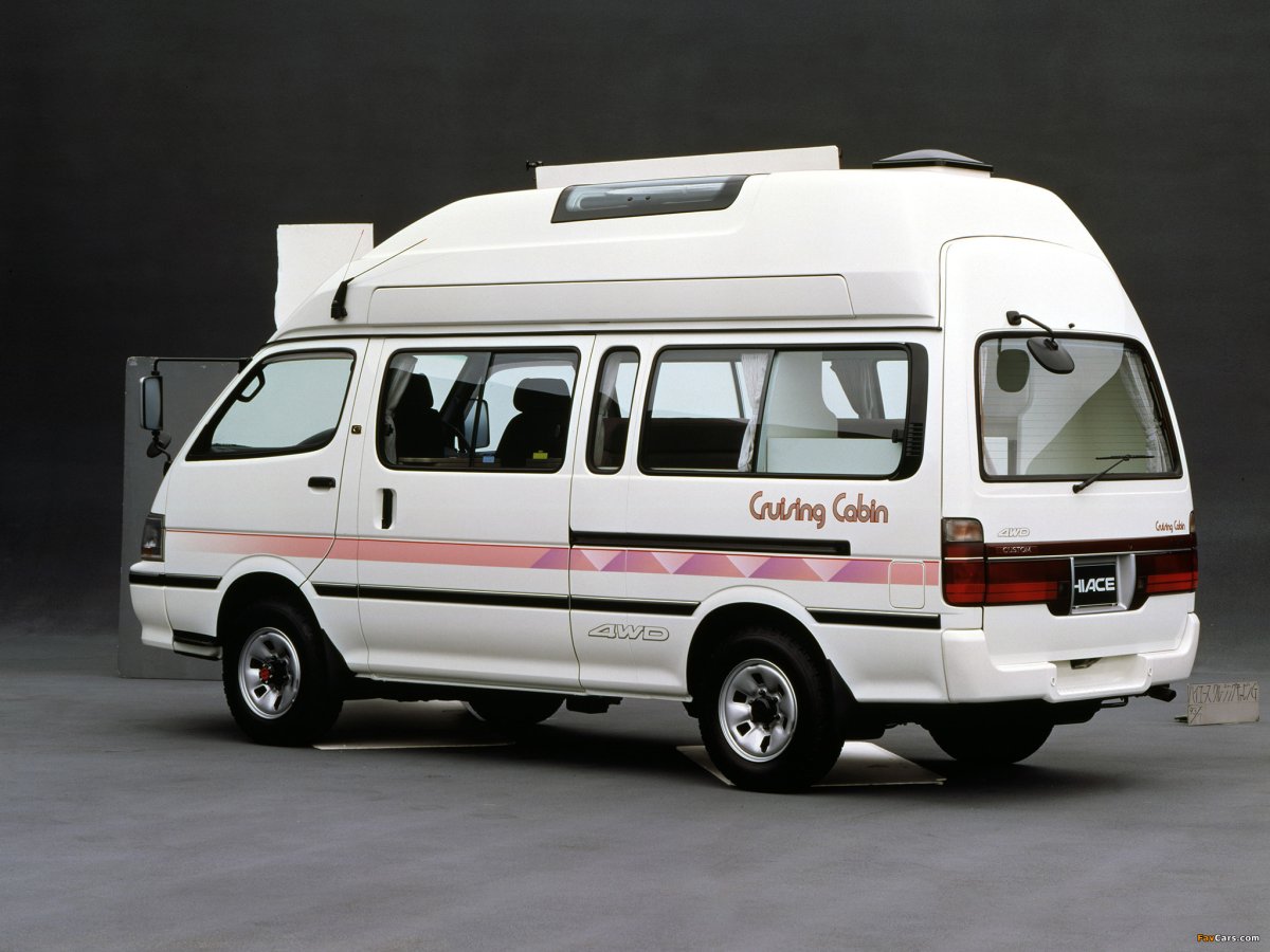 Toyota Hiace cruising Cabin