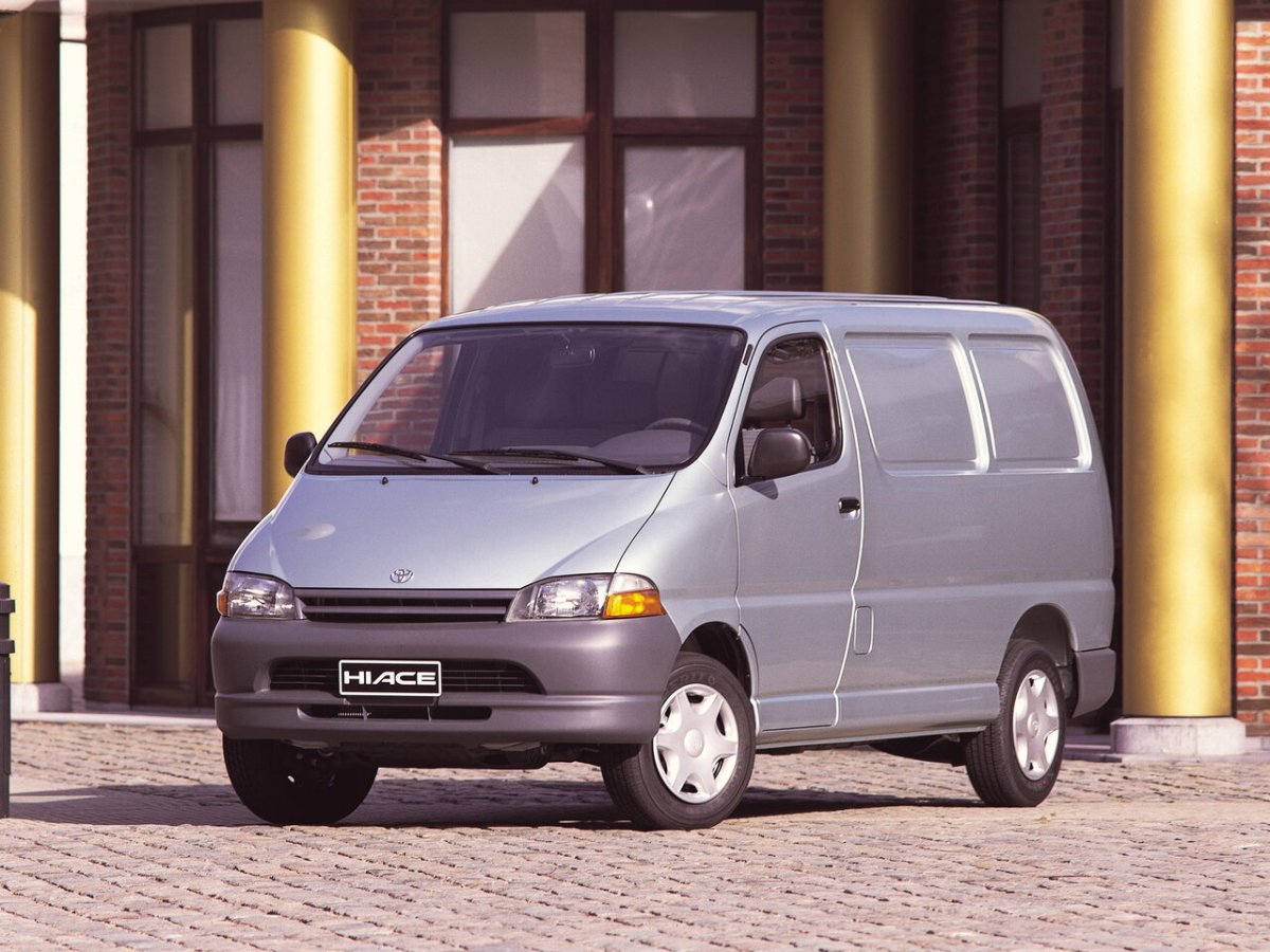 Toyota Hiace van: фургон