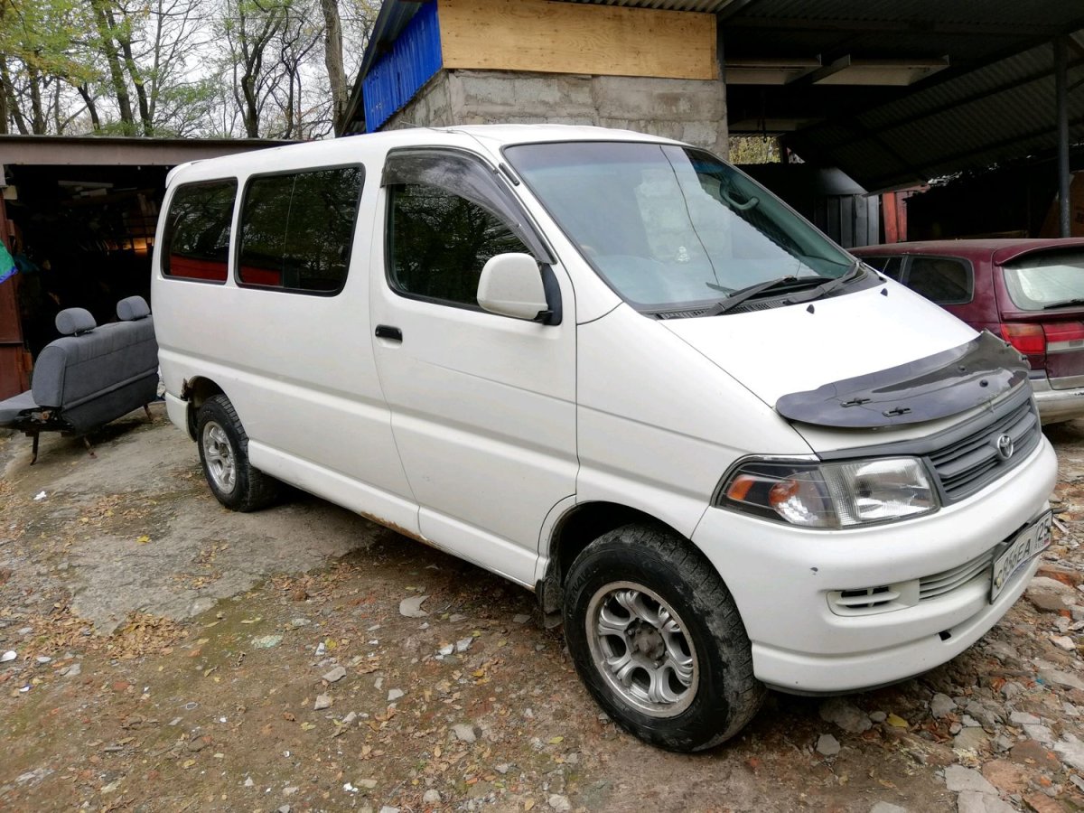 Hiace 1998
