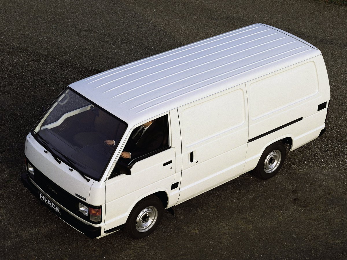 Toyota Hiace van: фургон