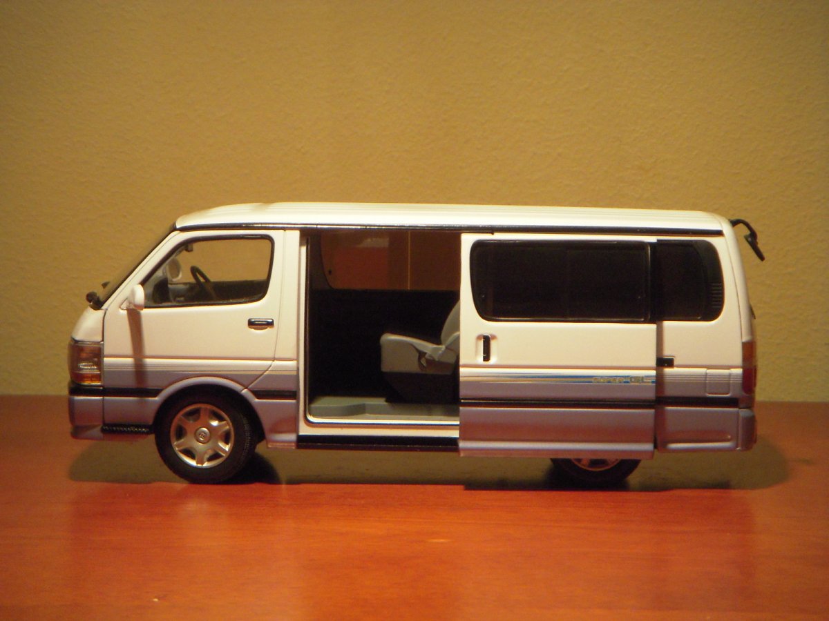 Toyota Hiace h100 моделька