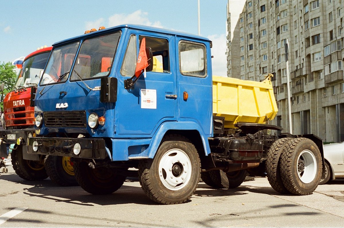 Каз-608 Колхида тягач