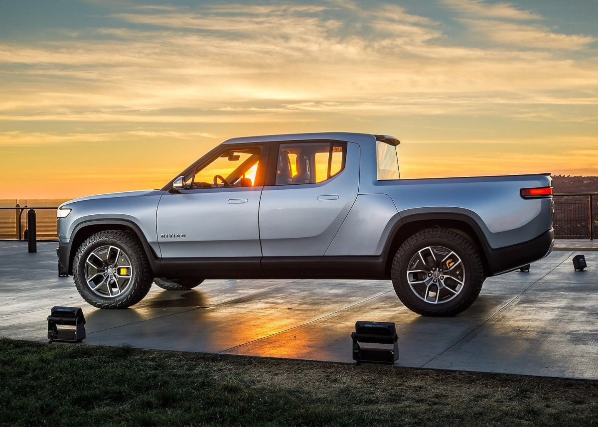 Tesla Rivian