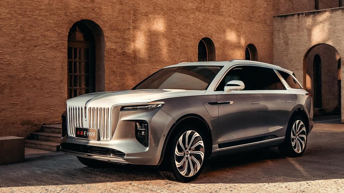 Электромобиль Hongqi e-hs9