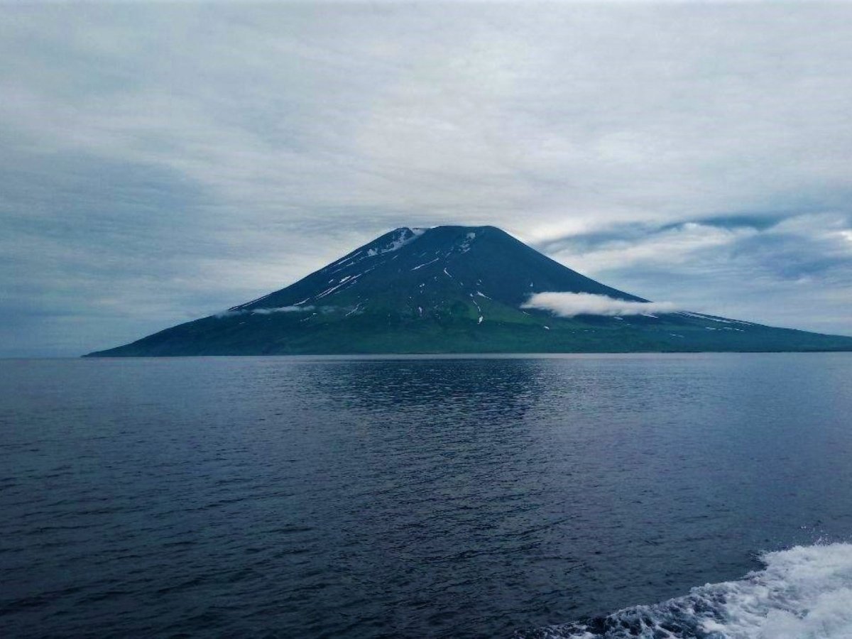 Курилы остров Атласова