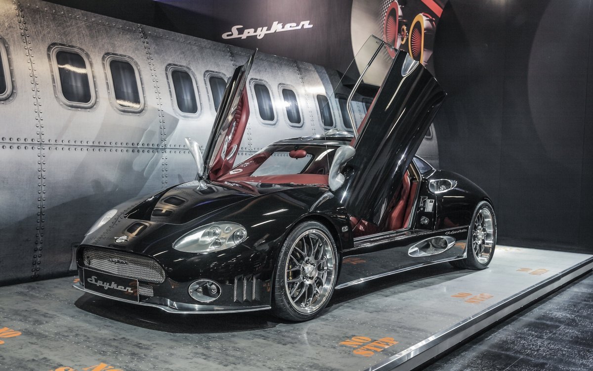 Голландский спорткар Spyker 2015