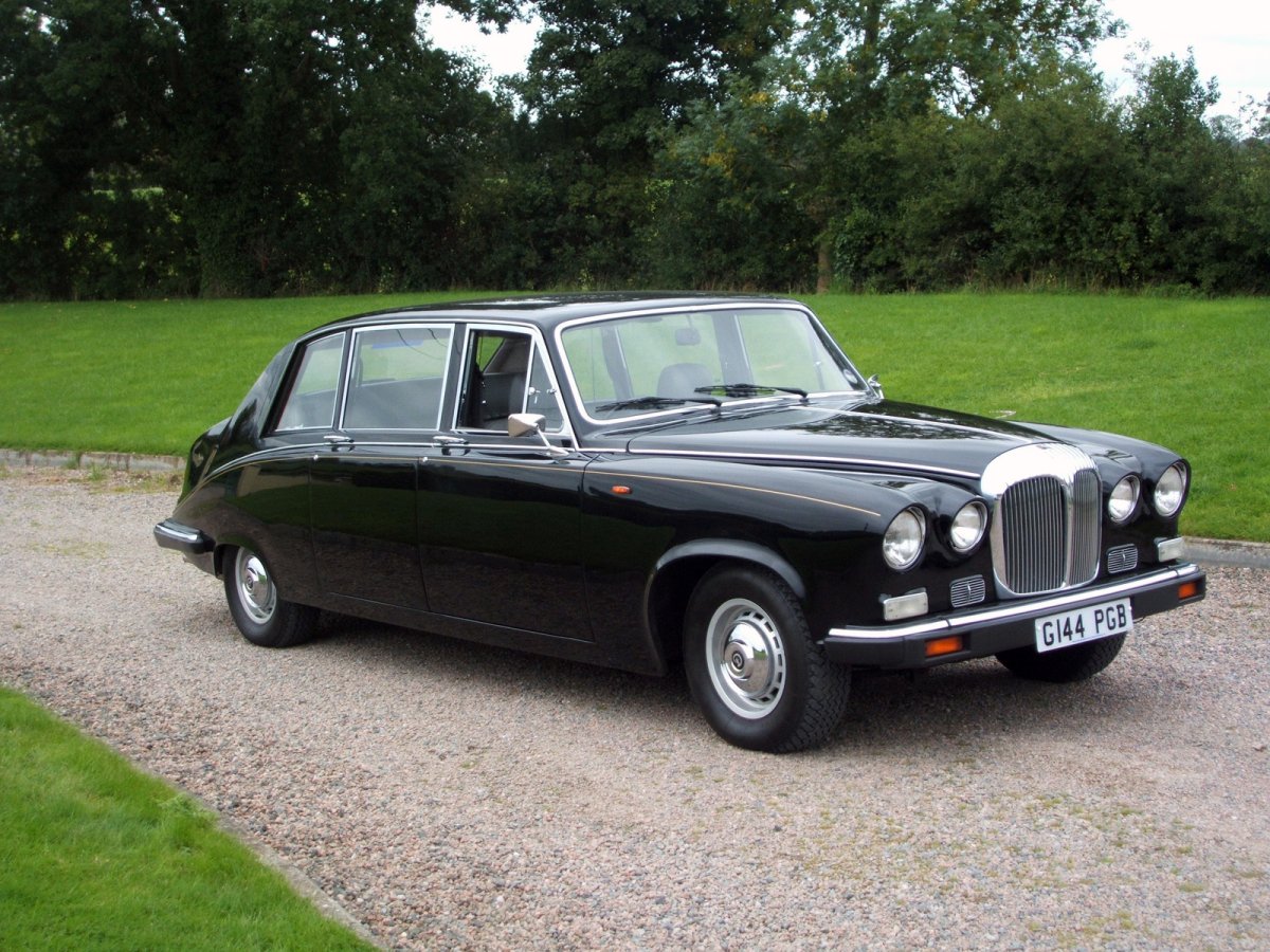 Daimler ds420