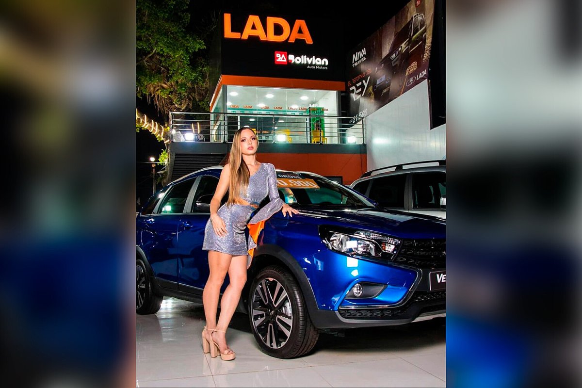 Обои девушки на АВТОВАЗЕ 31 регион