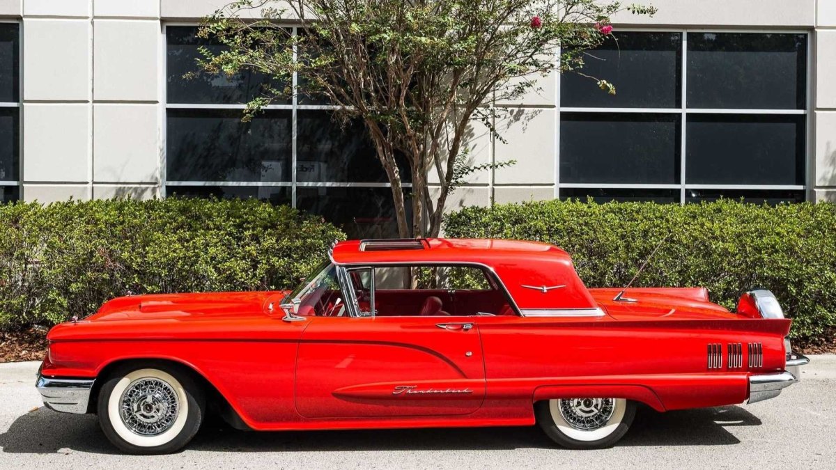 Ford Thunderbird 1990