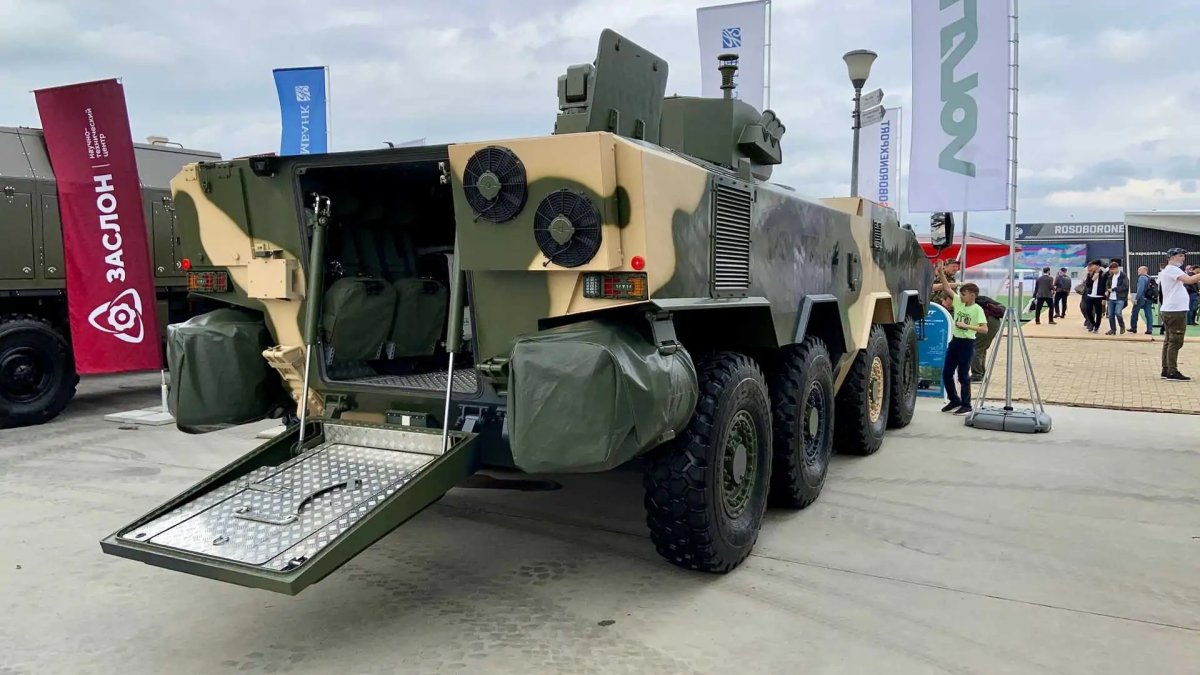 Белорусский БТР Волат v2