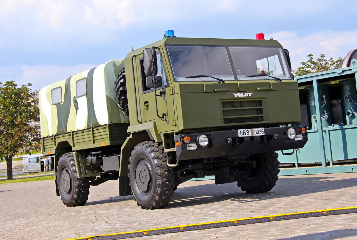 Грузовики МЗКТ Волат