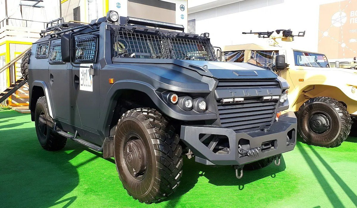 ГАЗ-2975 тигр новый