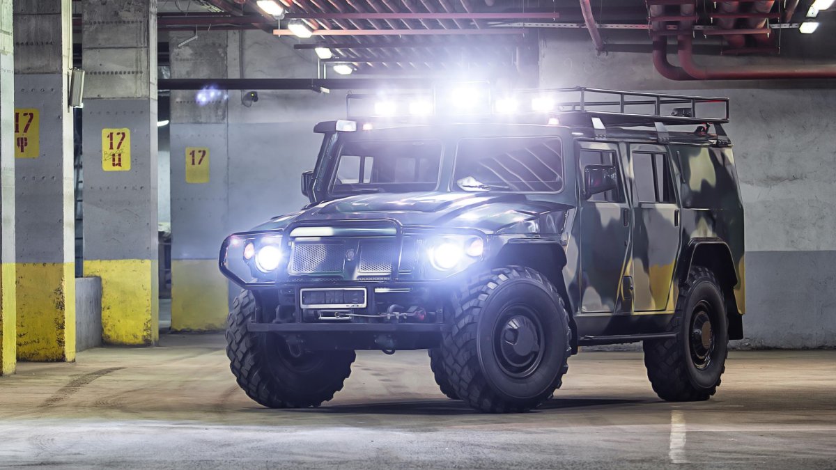 ГАЗ-2330 «тигр» 2003