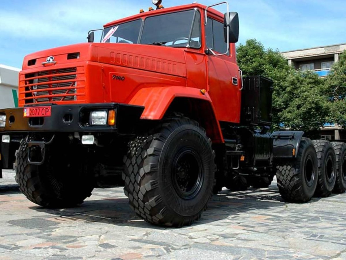 КРАЗ 7140