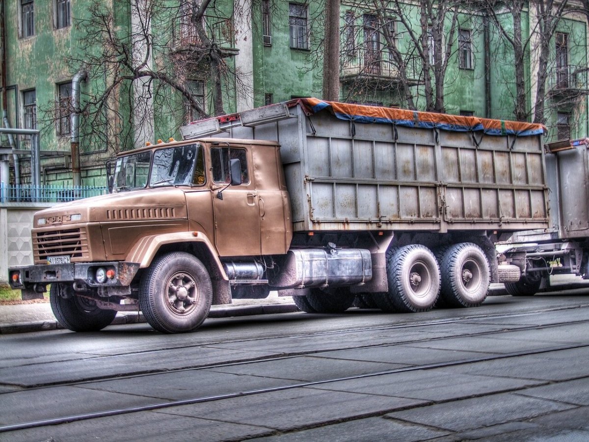 КРАЗ 6505