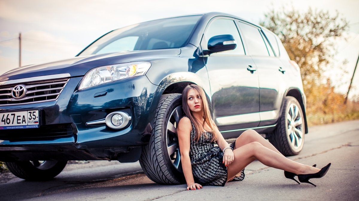 Марина и RAV 4