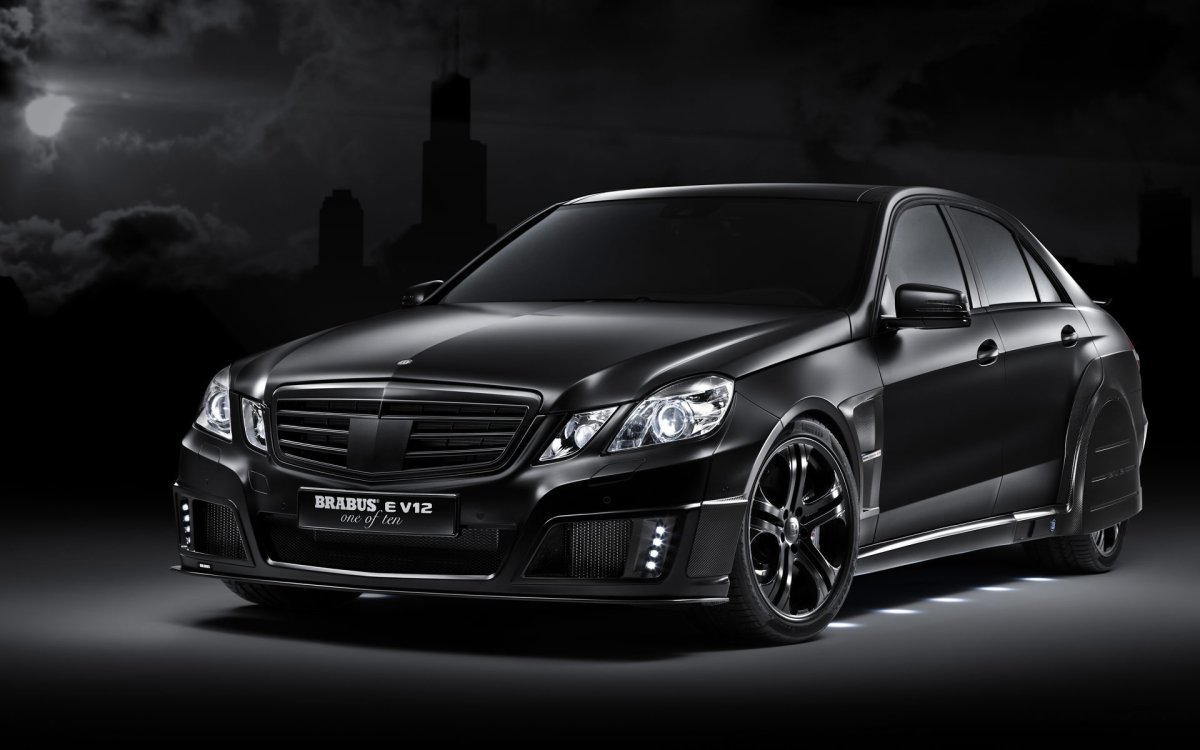 Brabus e v12 Black Baron