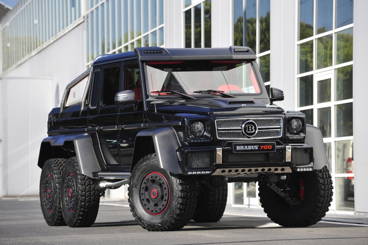 Mercedes Benz g63 AMG 6x6 Brabus