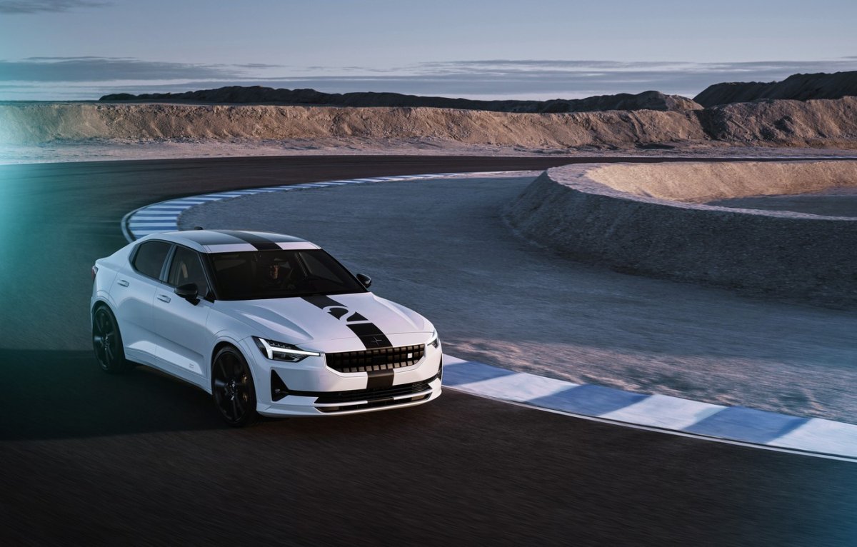 2022 Polestar 2 BST Edition 270
