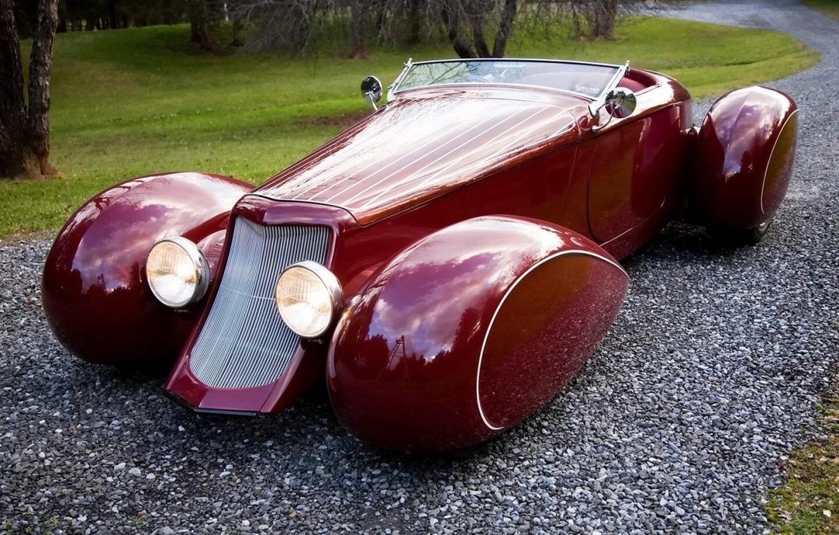 1932 Auburn – v12 Boattail Speedster