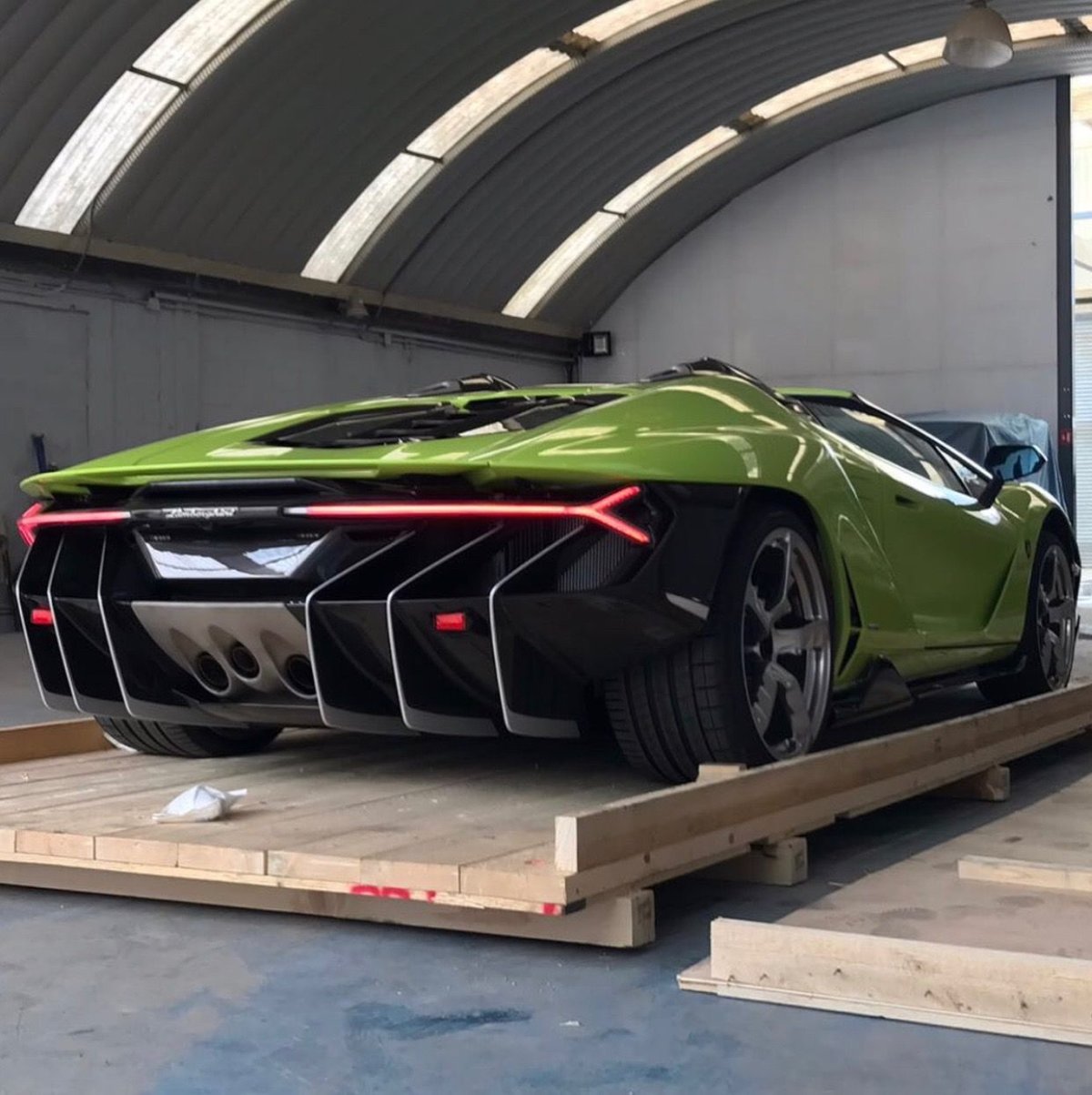 Lamborghini Centenario родстер