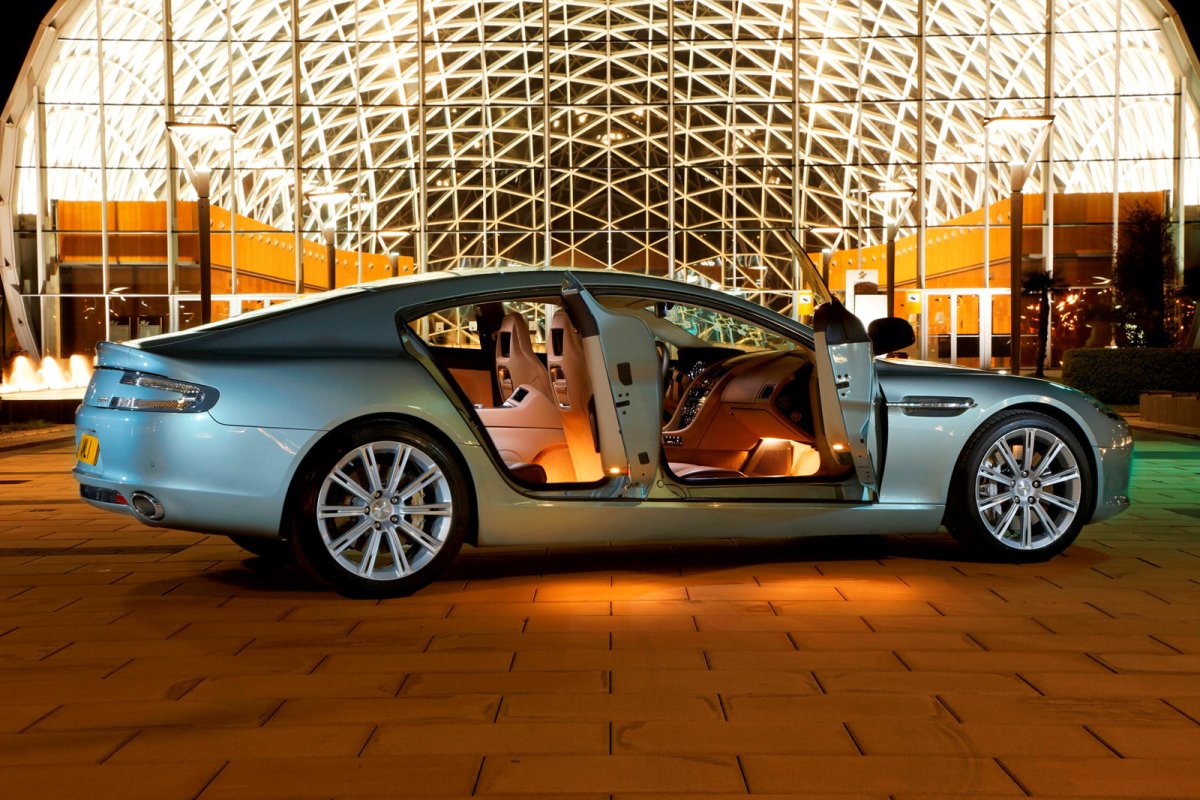 Aston Martin rapide 2009