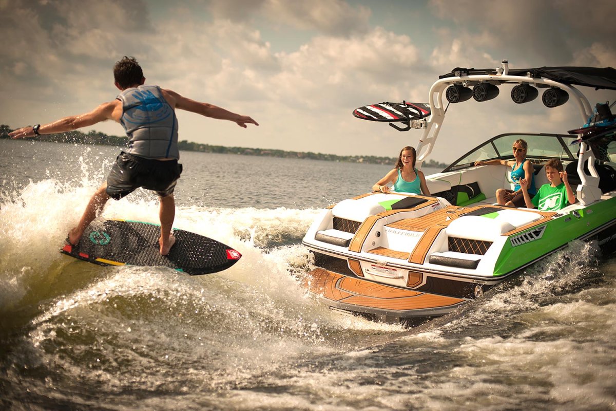 Super Air Nautique 220 wakedivision