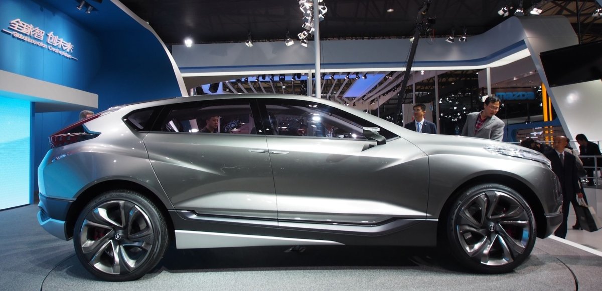 Китайский автомобиль Чанган cs95
