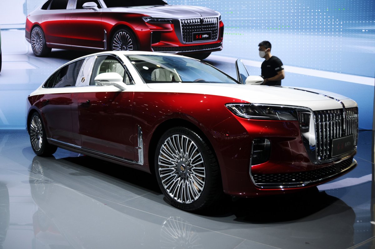 Китайский седан Hongqi h9