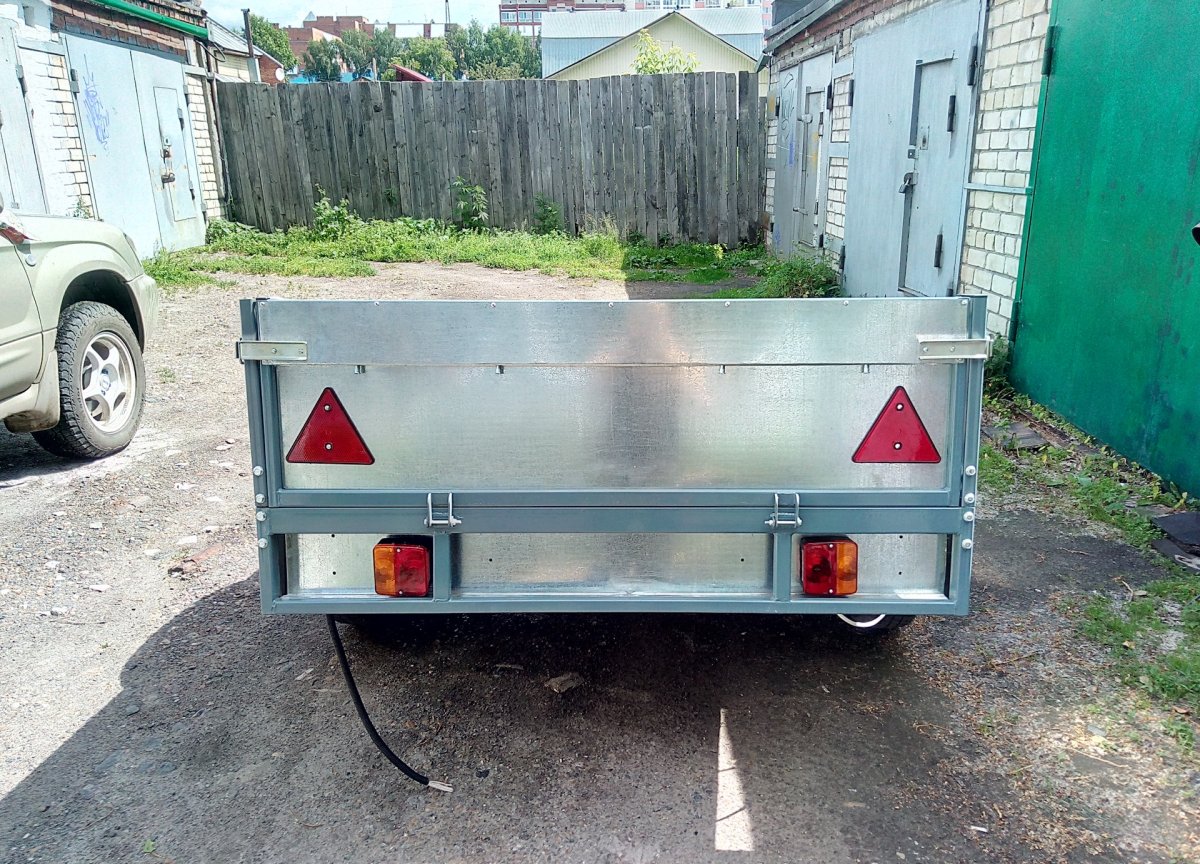 Прицеп Багем 81073с тентованный