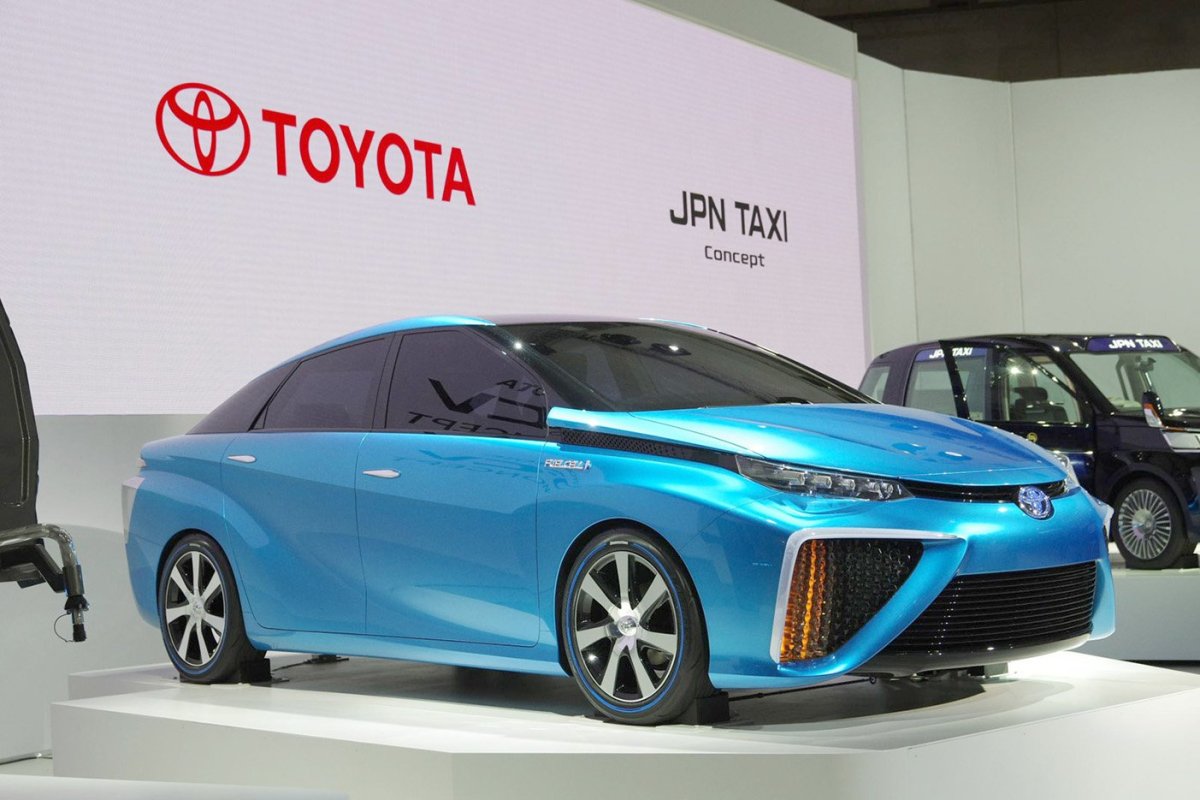 Тойота fuel Cell