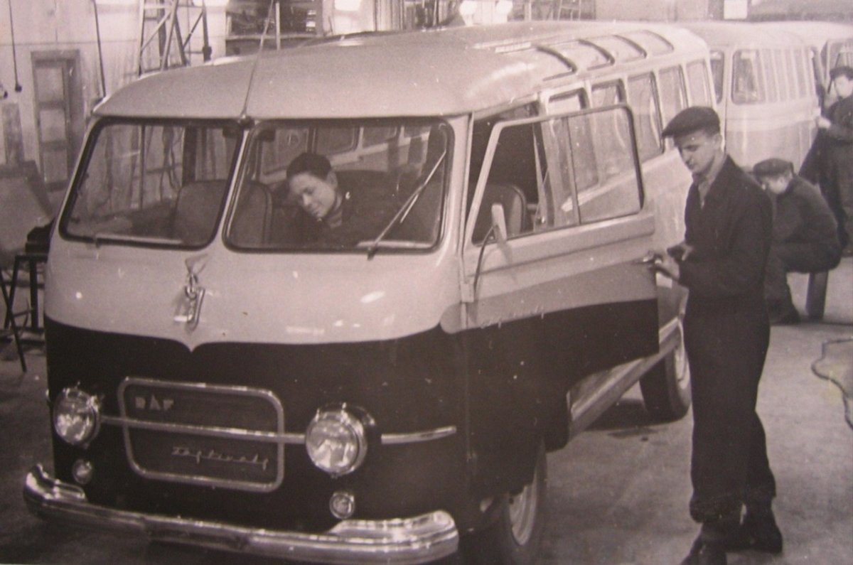 РАФ 10 автомобиль