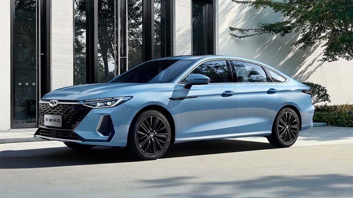 Chery Arrizo 8