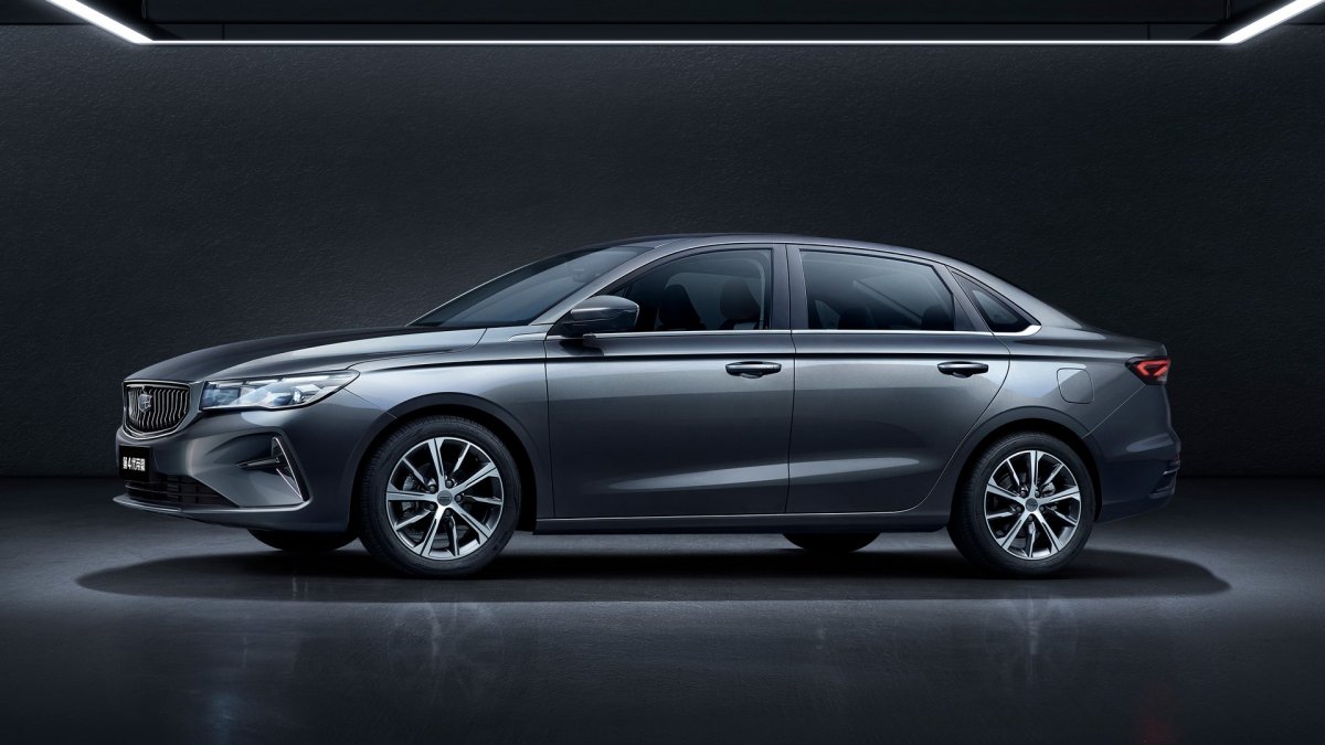 Geely Emgrand 2022 седан