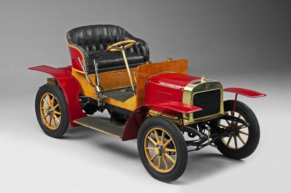 Renault voiturette 1cv
