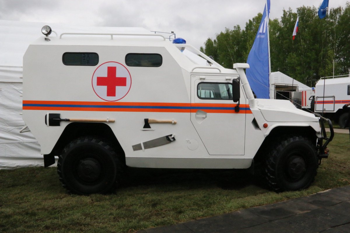 Бронированный медицинский автомобиль БМА «тигр»