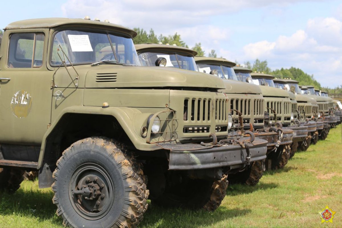 Урал военный грузовик