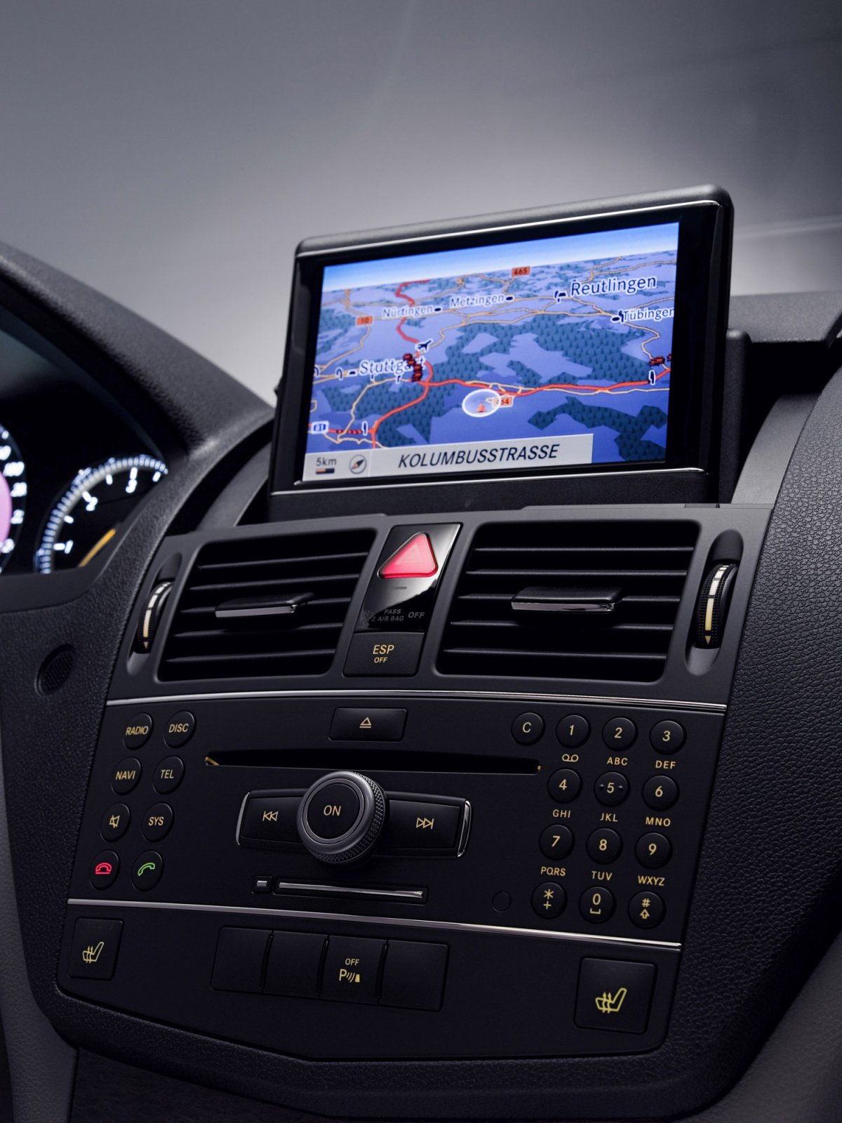 Мультимедиа Мерседес w204