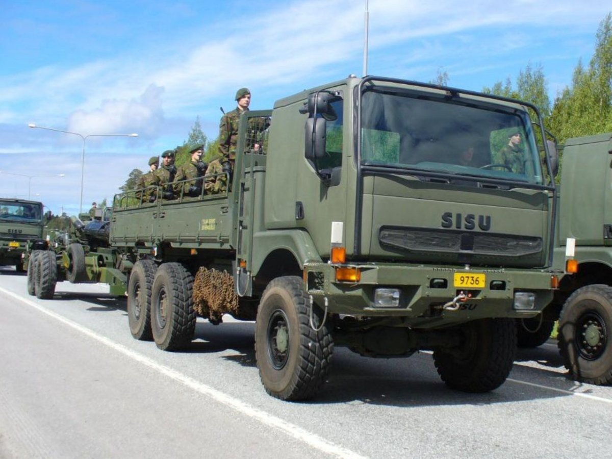Sisu армейский грузовик