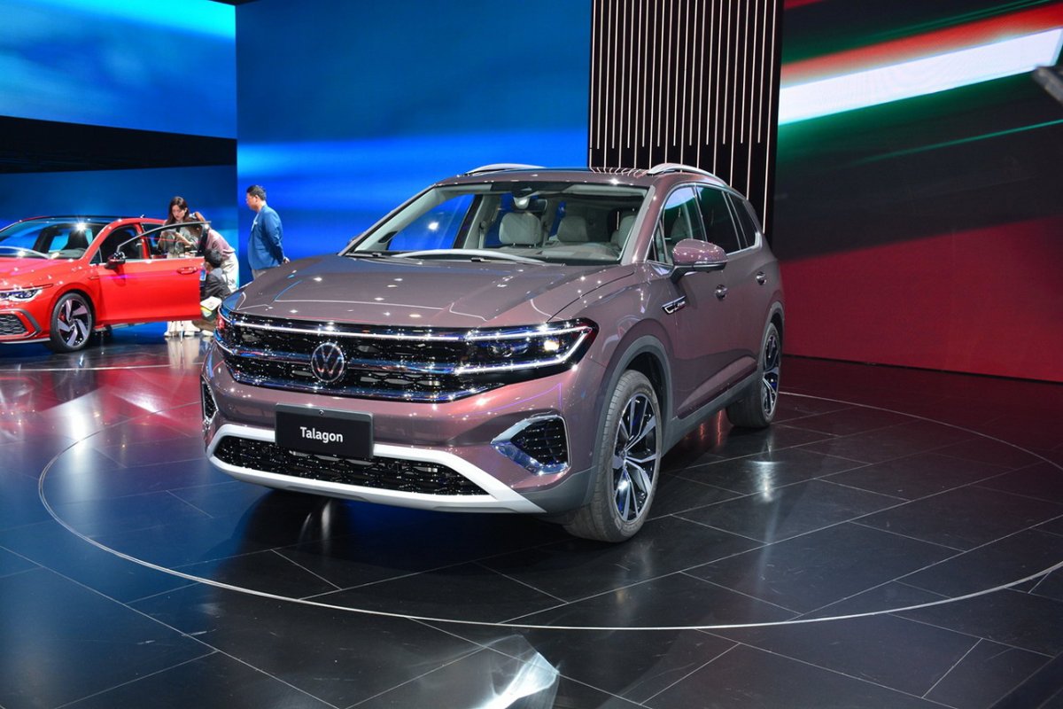 Volkswagen Talagon салон