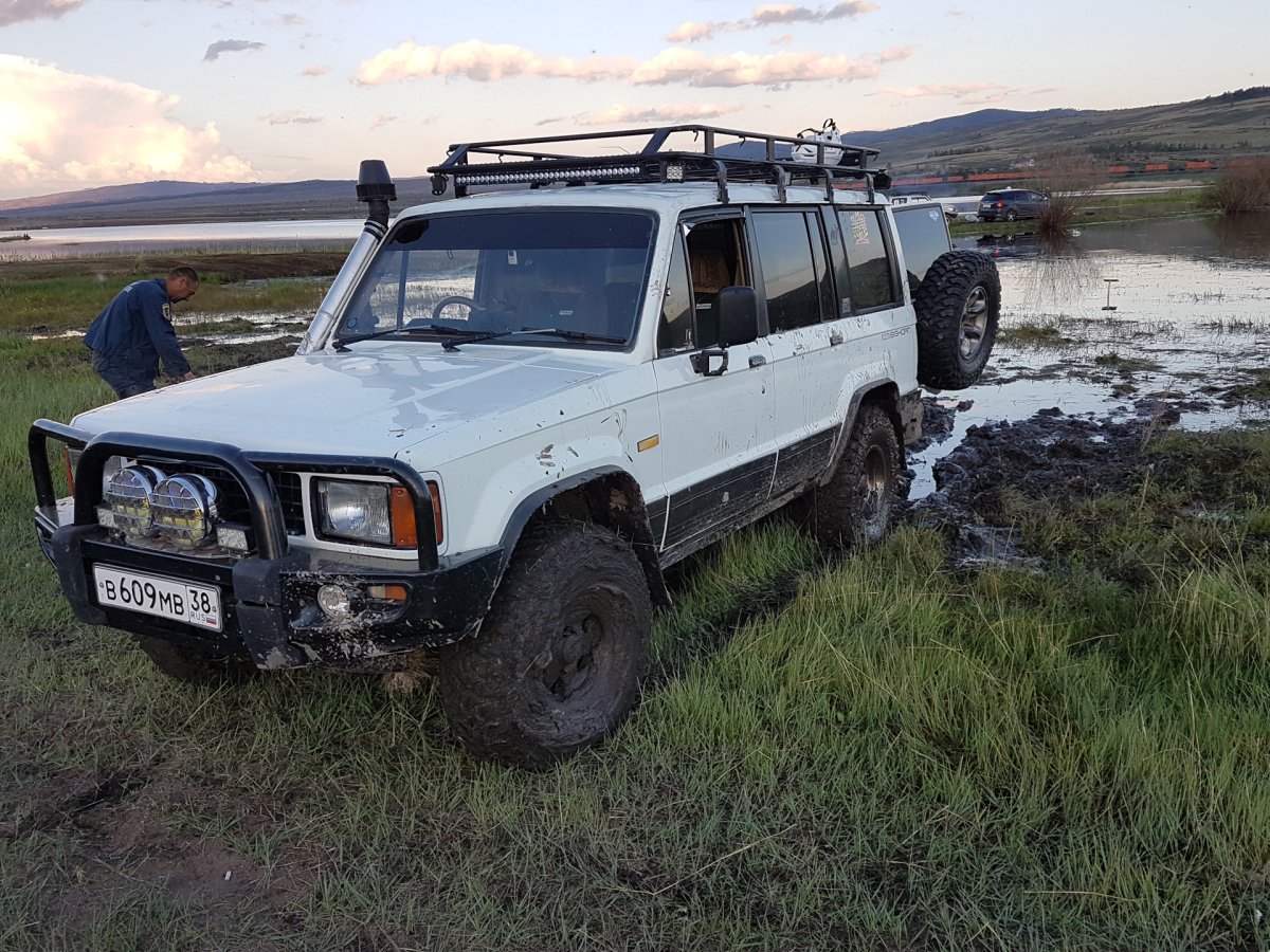 Isuzu Bighorn off Road
