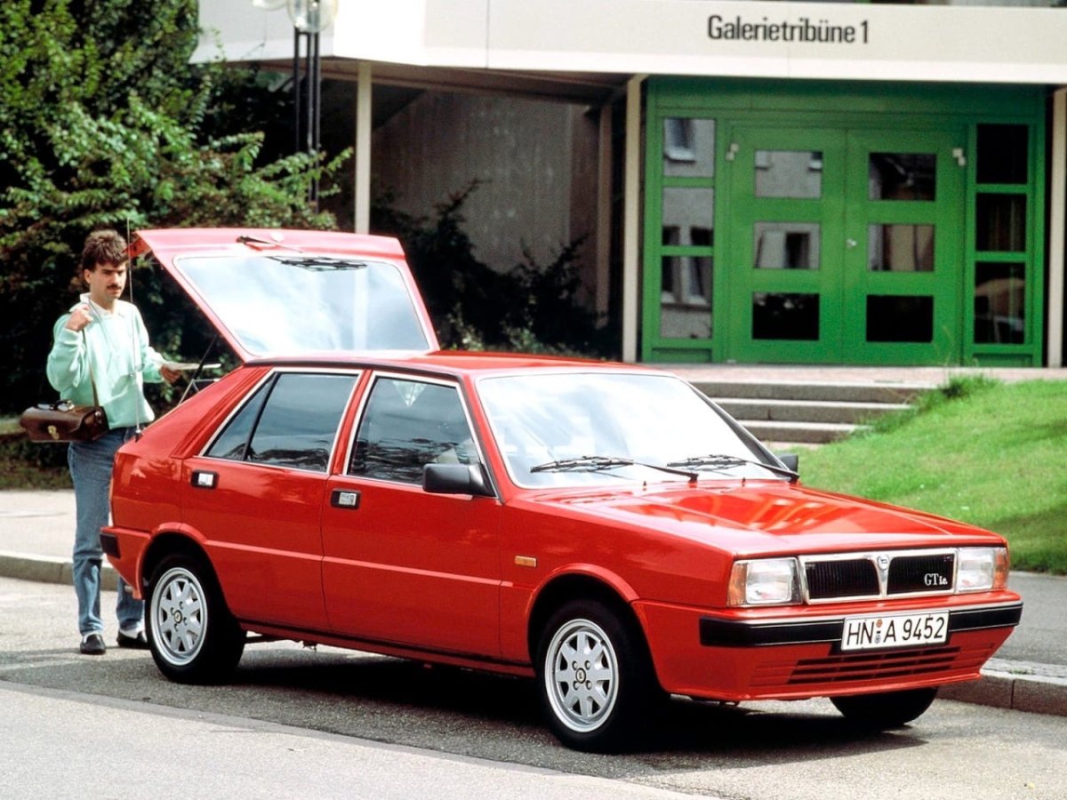 Lancia 831