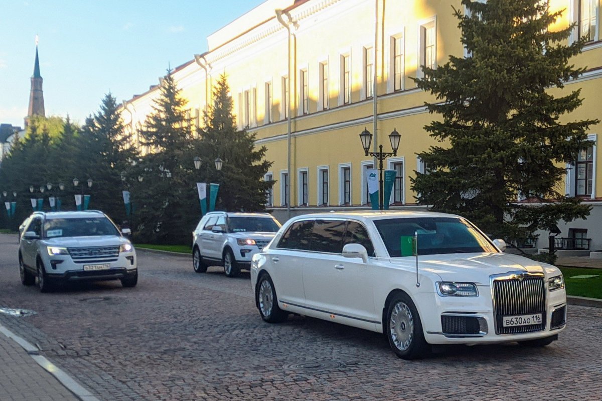 Аурус Сенат президента