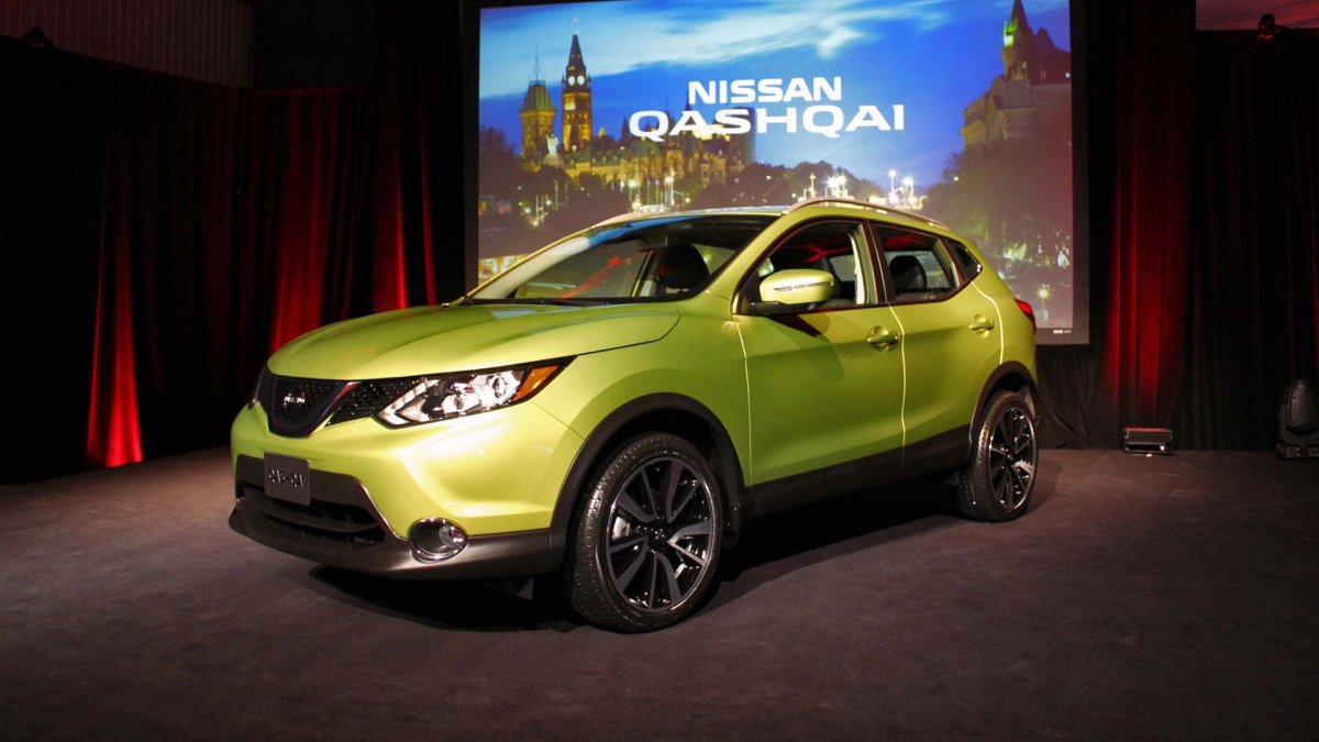 Nissan Qashqai зеленый
