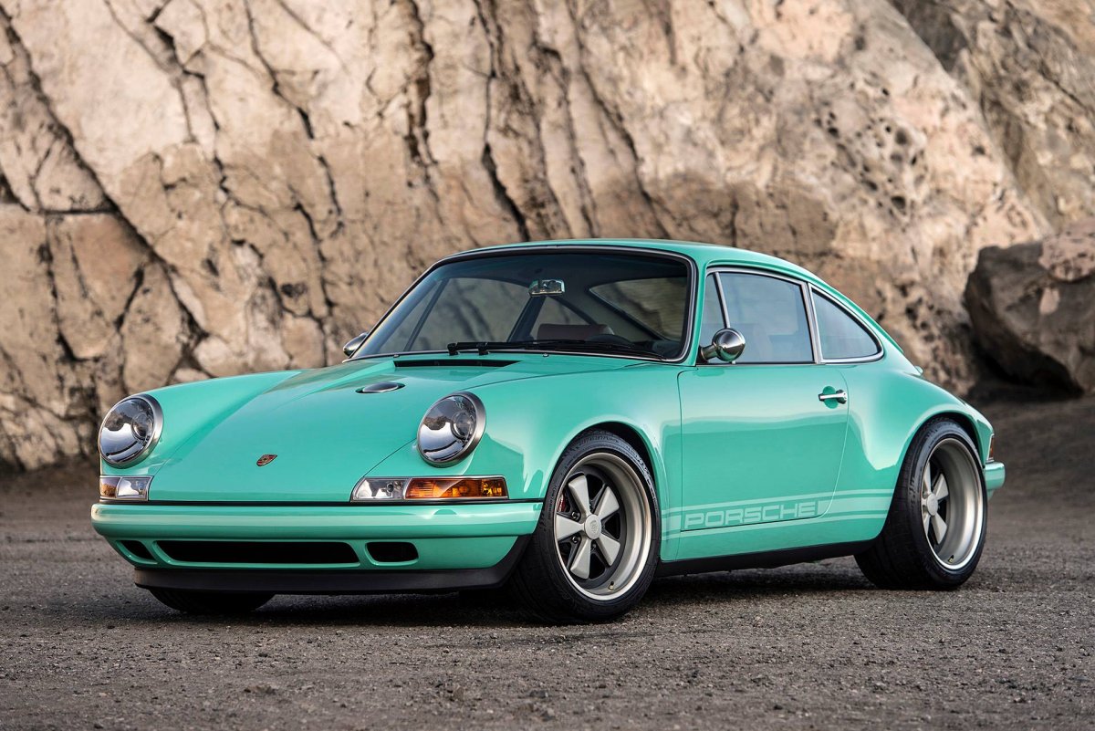 Porsche 911 65